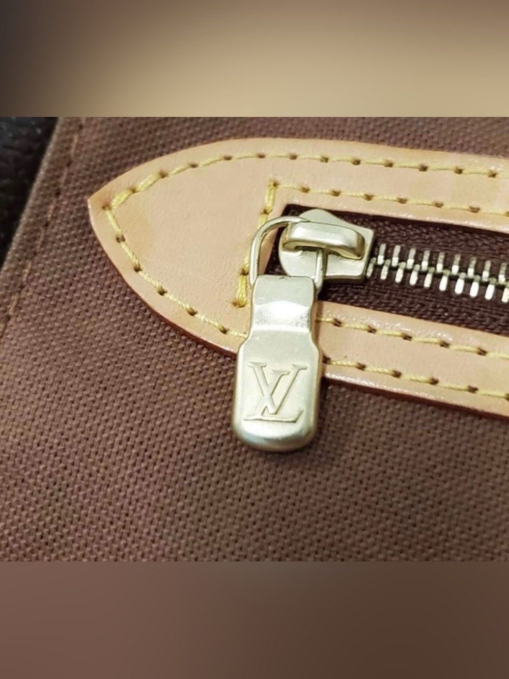 Louis Vuitton Brown Monogram Bag with Tan Accents - Picture 10 of 14